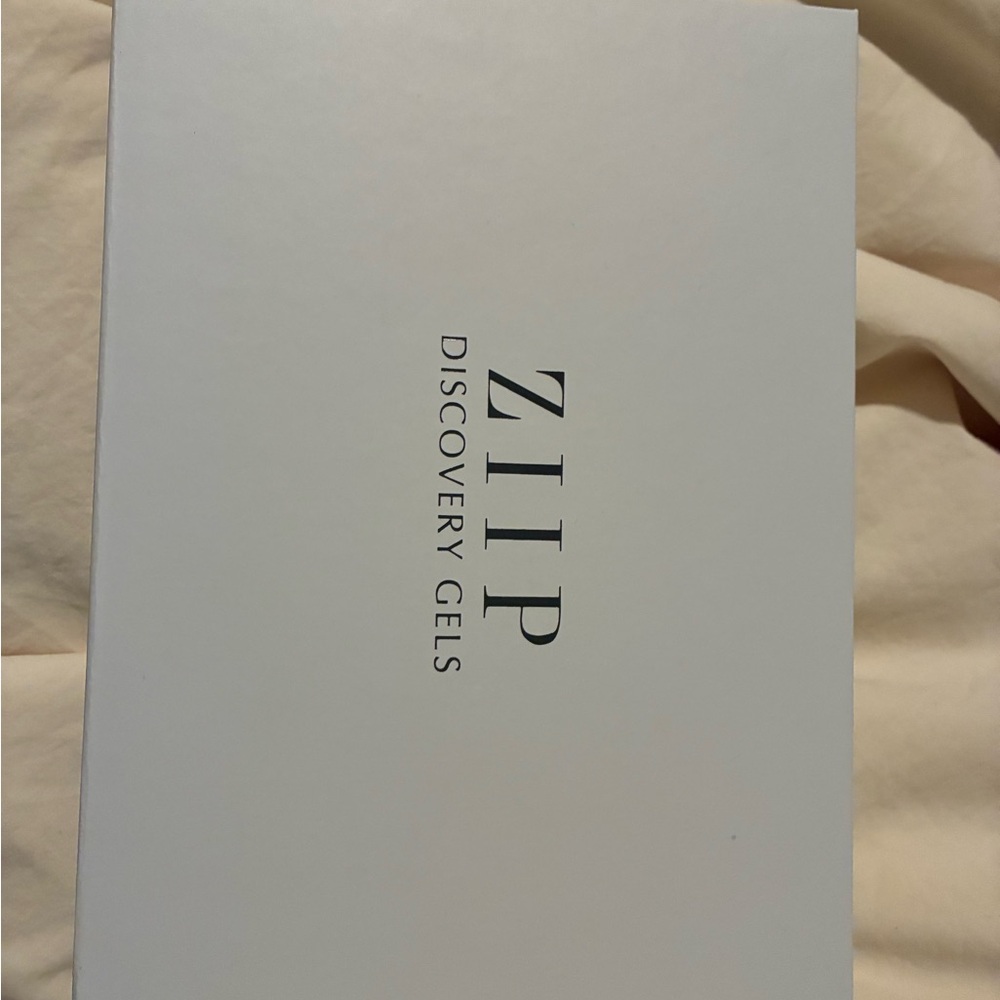 ZIIP Discovery Gels Skincare Tool - White